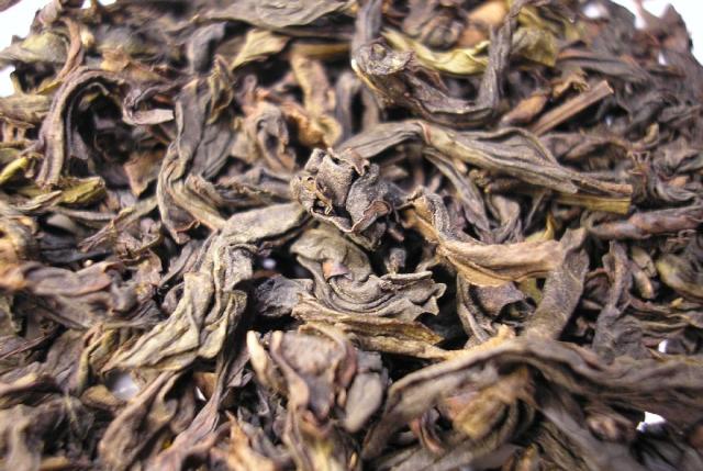 Close view of Da Hong Pao oolong leaves